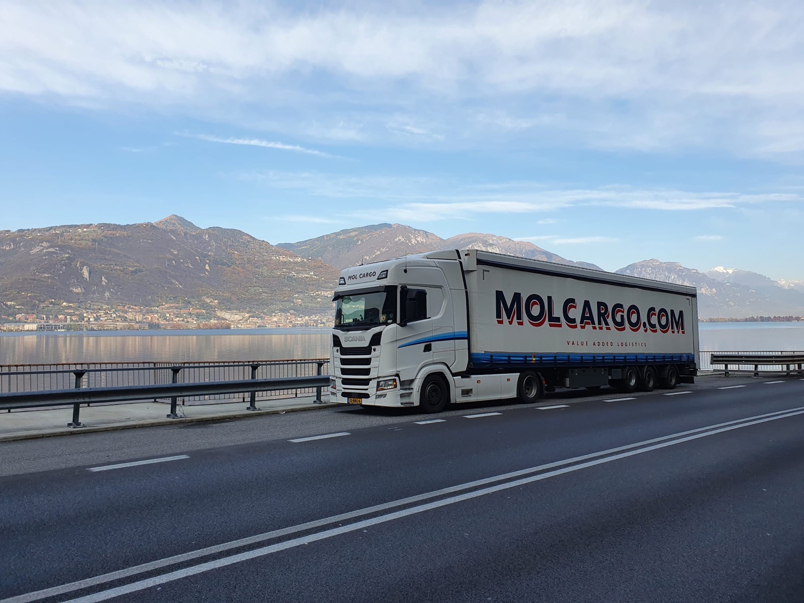 MolCargo